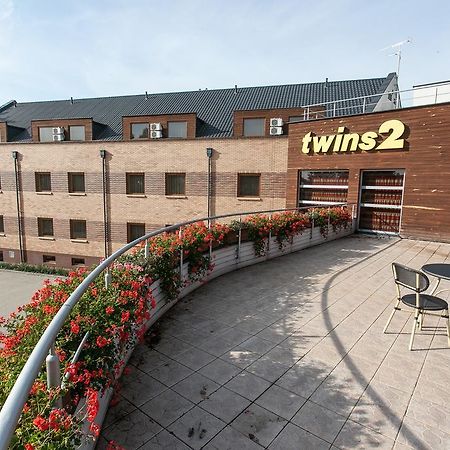 Hotel Twins II Varsovia Exterior foto