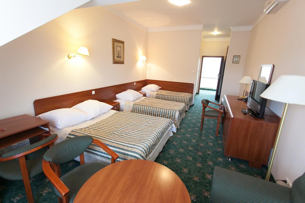 Hotel Twins II Varsovia Habitación foto