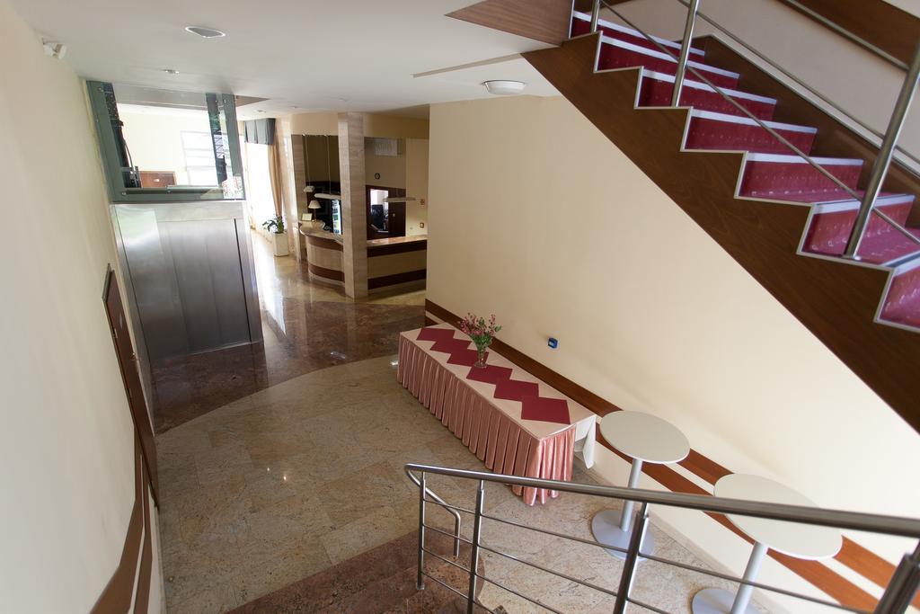 Hotel Twins II Varsovia Exterior foto
