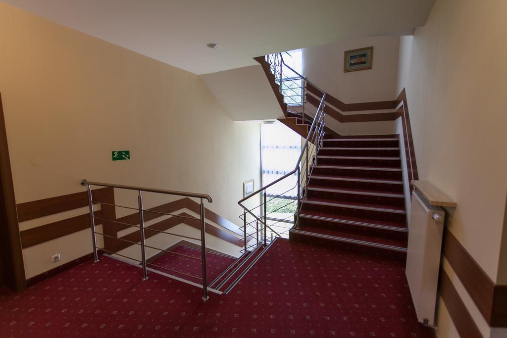 Hotel Twins II Varsovia Exterior foto